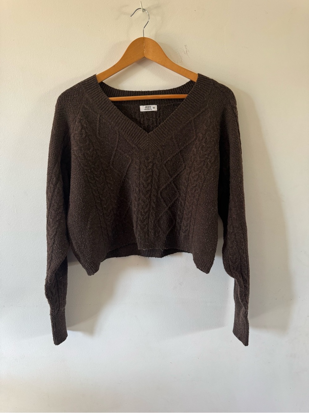 Ardene Cropped Cable Knit Sweater XS S Brown V Neck Womens Preppy